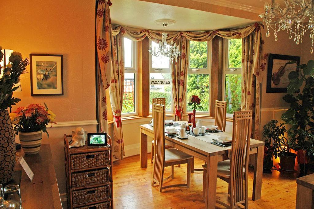 Pitreavie Guest House ดันเฟิร์มลิน ภายนอก รูปภาพ