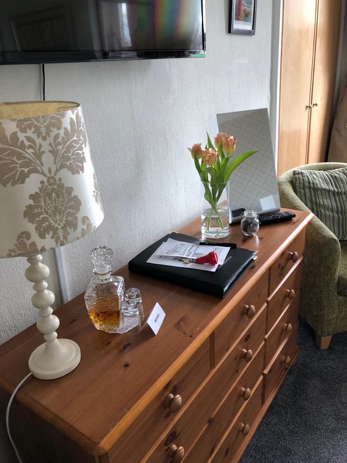 Pitreavie Guest House ดันเฟิร์มลิน ภายนอก รูปภาพ